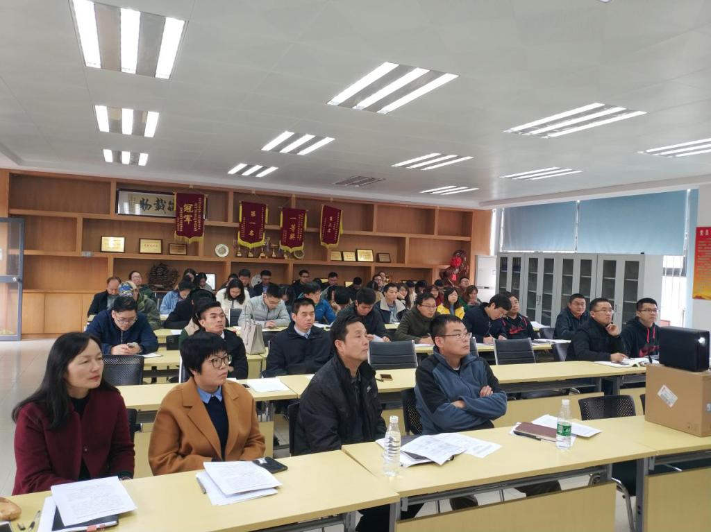 太阳集团官网教工党支部召开2018年度专题组织生活会和党员民主测评3.png