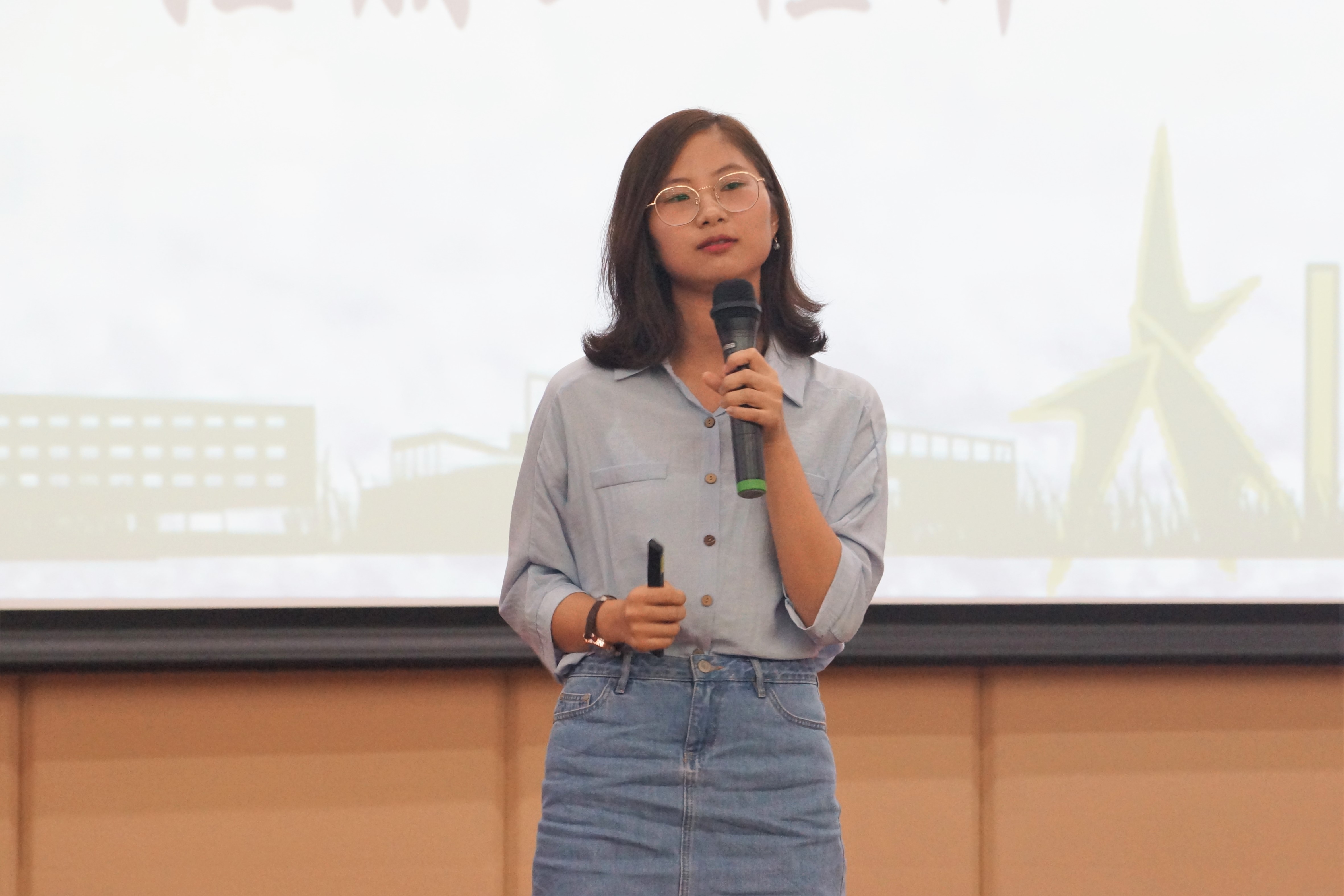 太阳集团官网举办学长-学习经验-生活技巧-分享会4.jpg