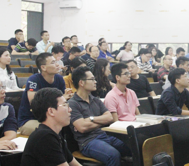 太阳集团官网分工会举行工作部署会议2.jpg